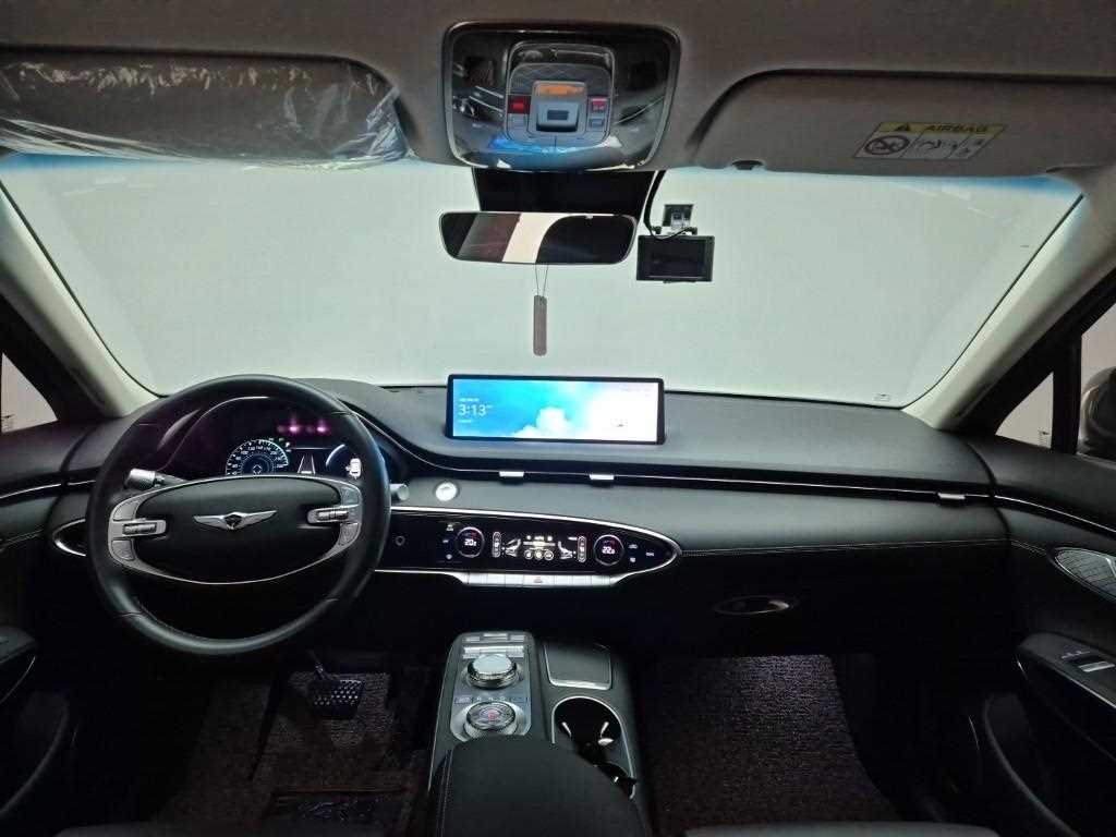 Genesis GV70 - Vista 7