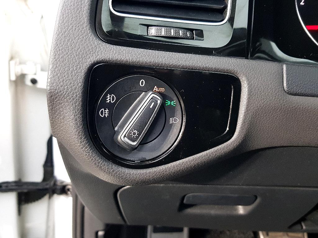 Volkswagen Golf 2015 Blanco - Importación desde Corea - HF Imports Iquique - Foto 16