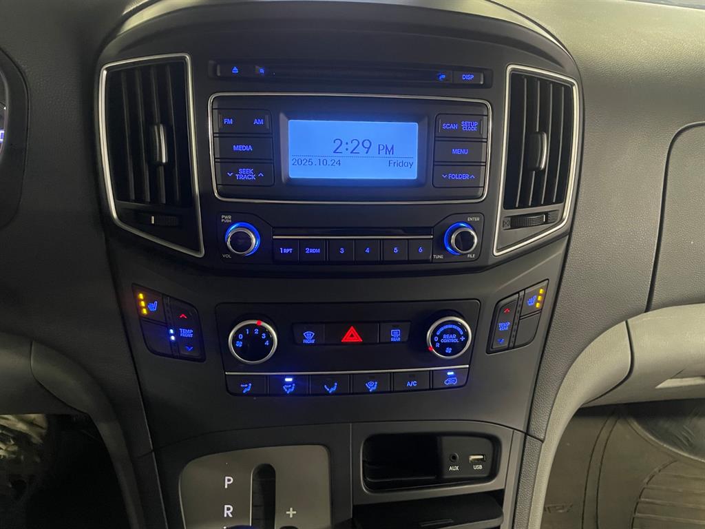 HYUNDAI Starex 2019 Gris - Importación desde Corea - HF Imports Iquique - Foto 17