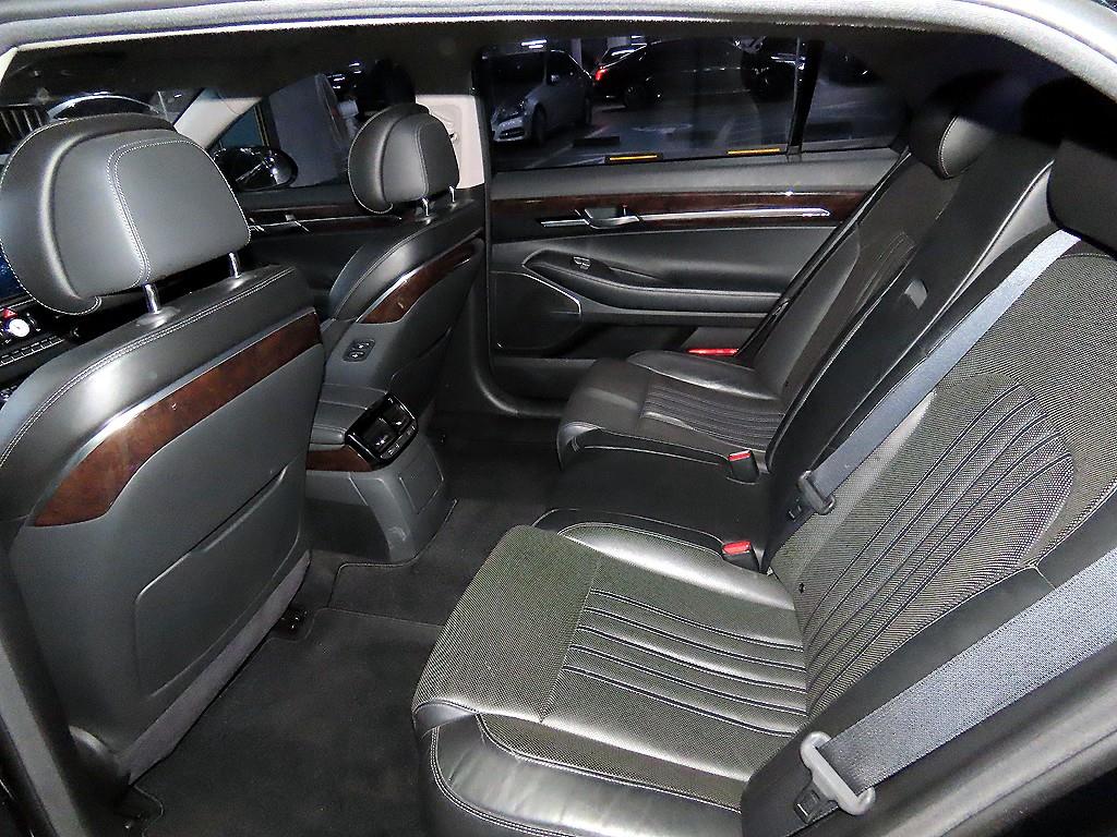 Genesis EQ900 - Vista 7