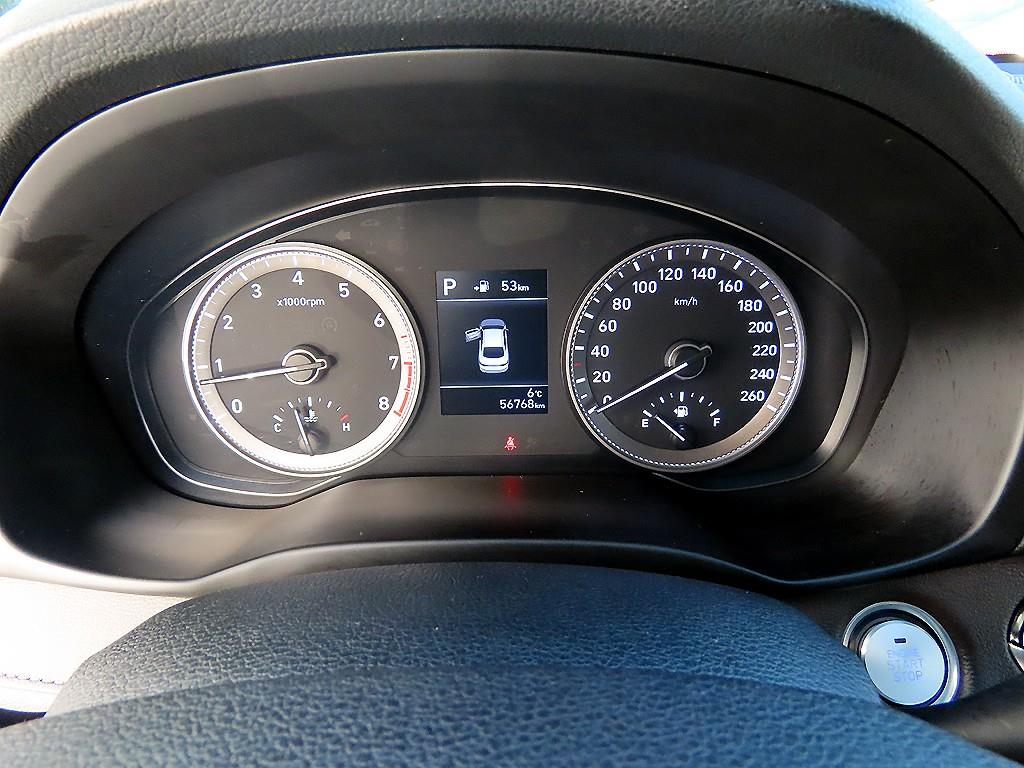 HYUNDAI Grandeur - Vista 9