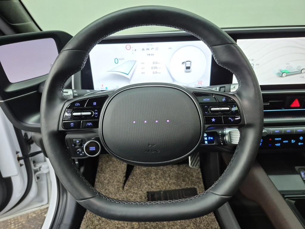 HYUNDAI Ioniq 6 - Vista 9