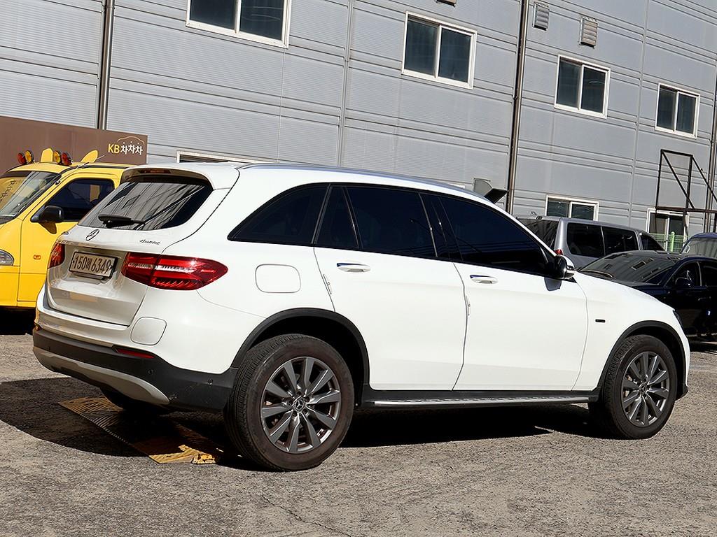 Mercedes Benz GLC Class - Vista 7