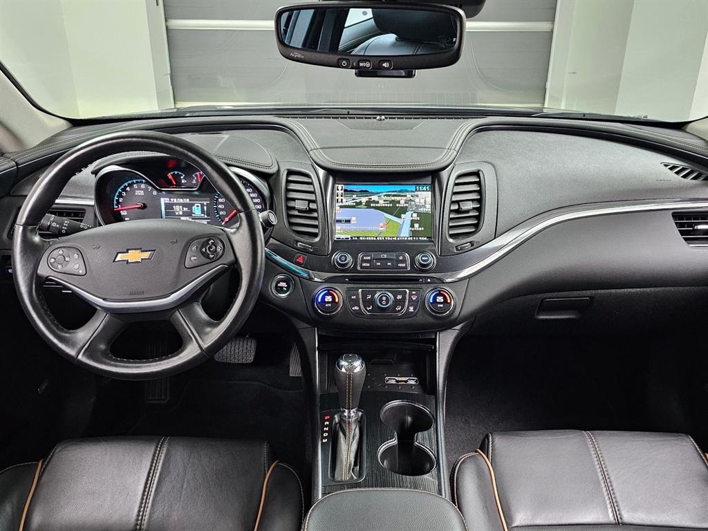 Chevrolet Impala - Vista 7