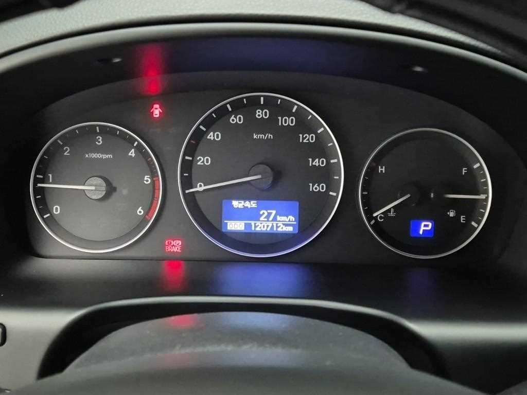 HYUNDAI Starex - Vista 6