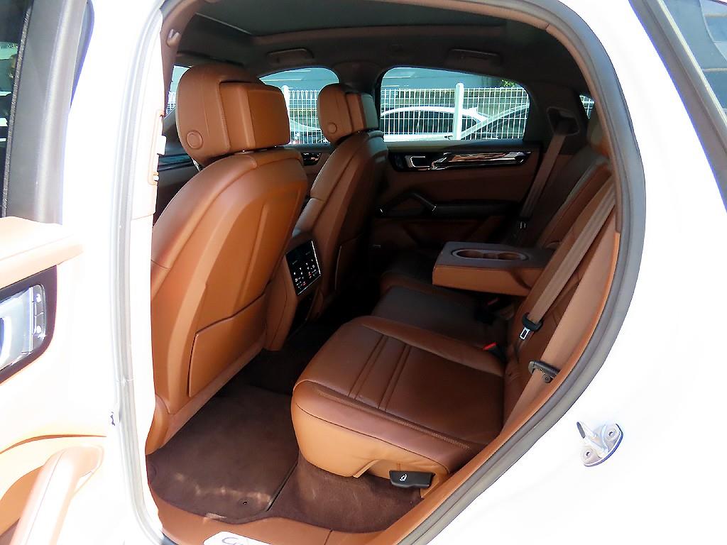 Porsche Cayenne - Vista 6