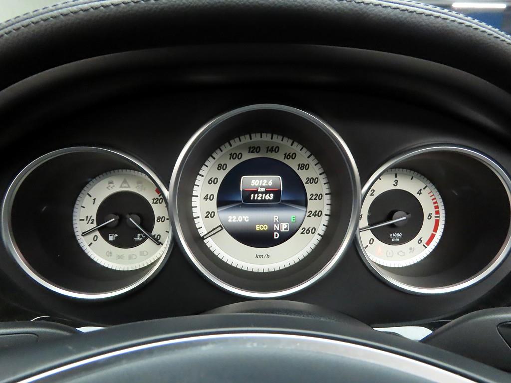 Mercedes Benz CLS Class - Vista 5