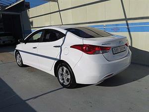 HYUNDAI Avante - Vista 8