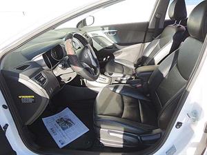 HYUNDAI Avante - Vista 12