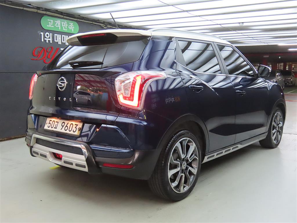 Ssangyong Tivoli - Vista 4