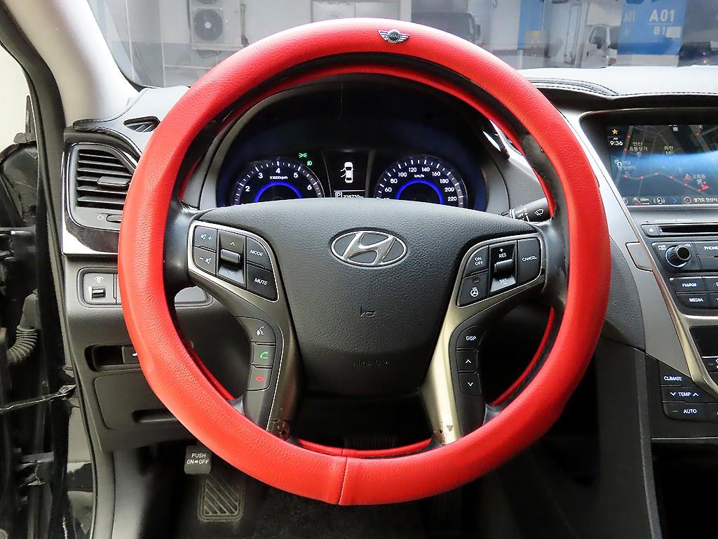 HYUNDAI Grandeur - Vista 7