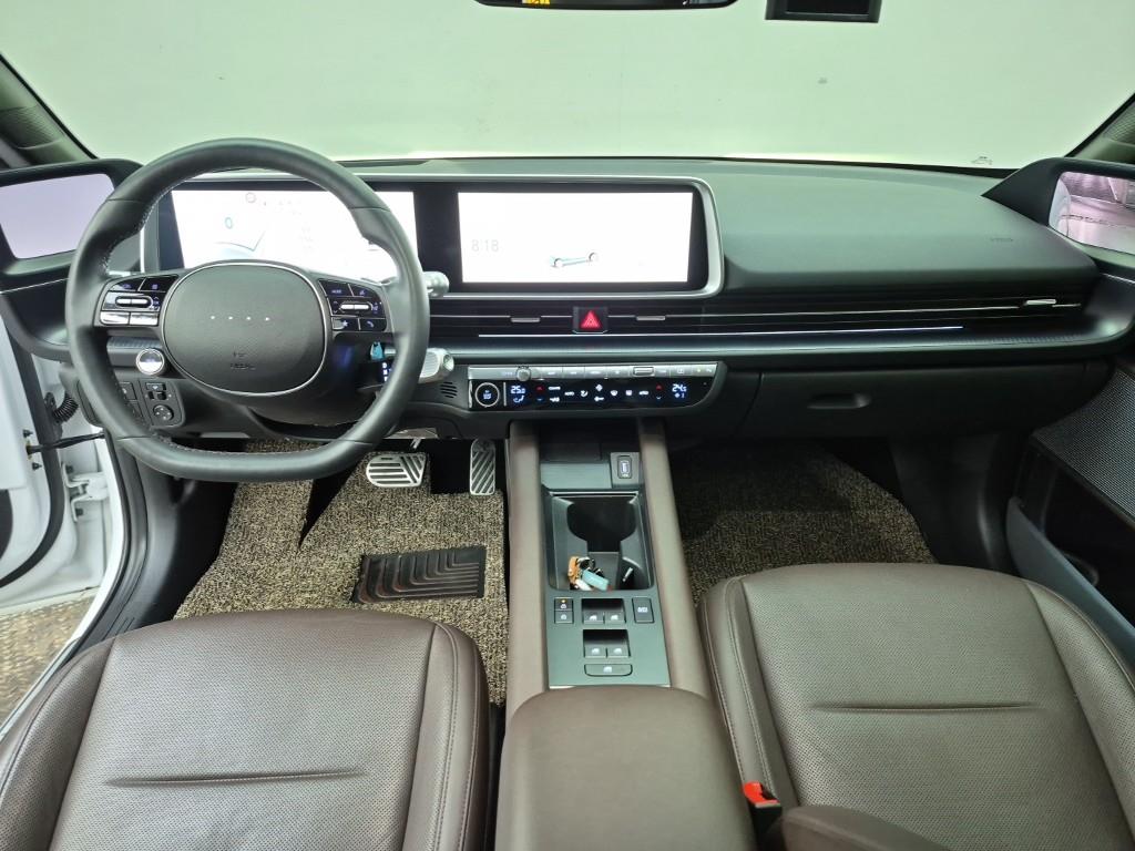 HYUNDAI Ioniq 6 - Vista 5