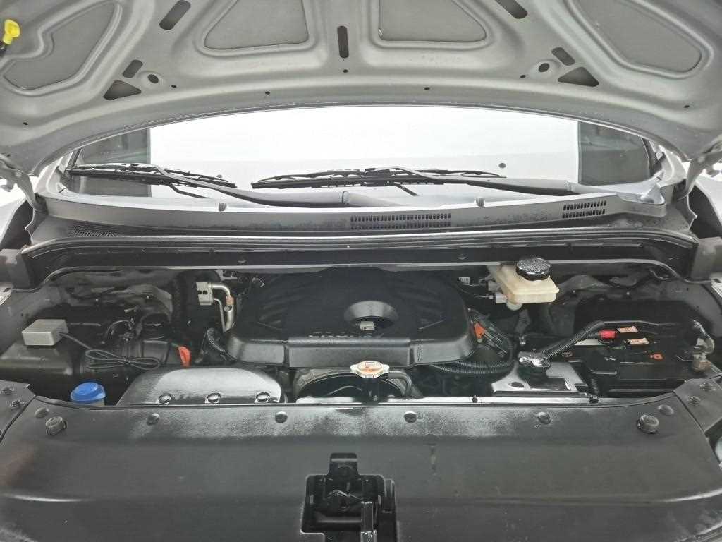 HYUNDAI Starex - Vista 5