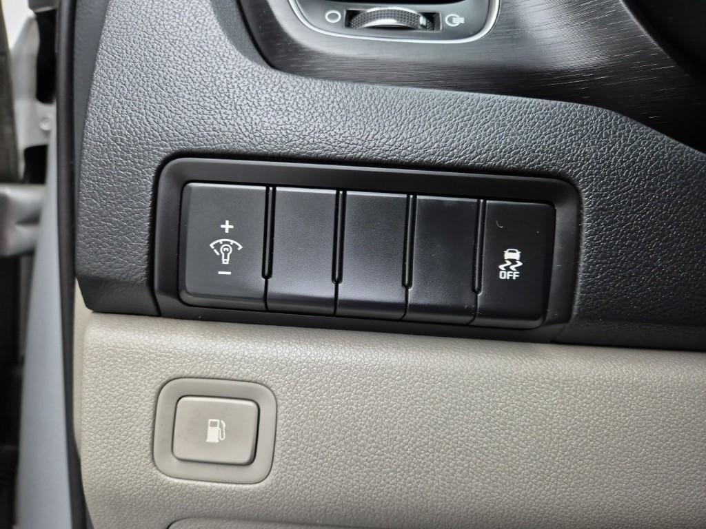 KIA Carnival 2019 Plateado - Importación desde Corea - HF Imports Iquique - Foto 17