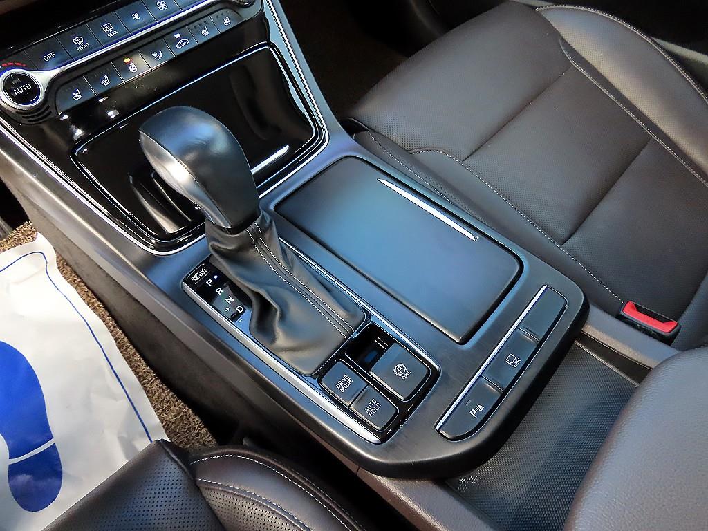 HYUNDAI Grandeur - Vista 10