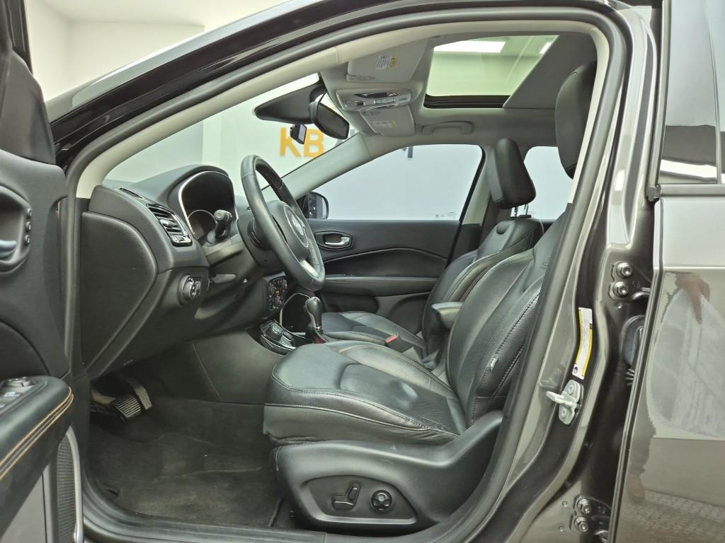 Jeep Compass - Vista 11