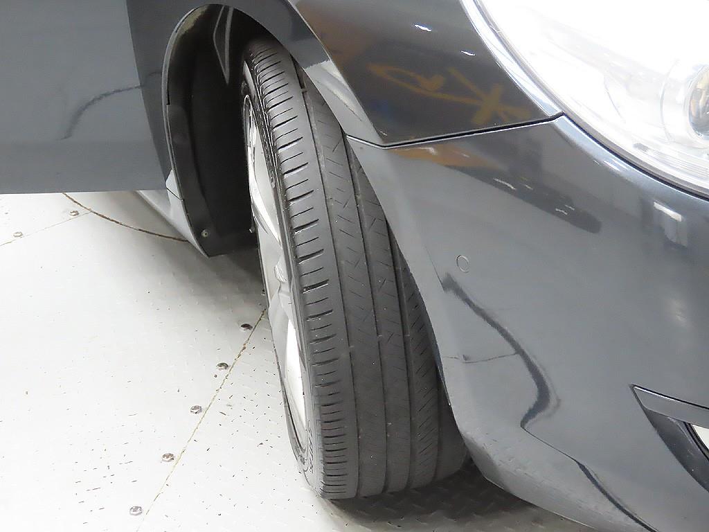 SAMSUNG SM7 - Vista 11