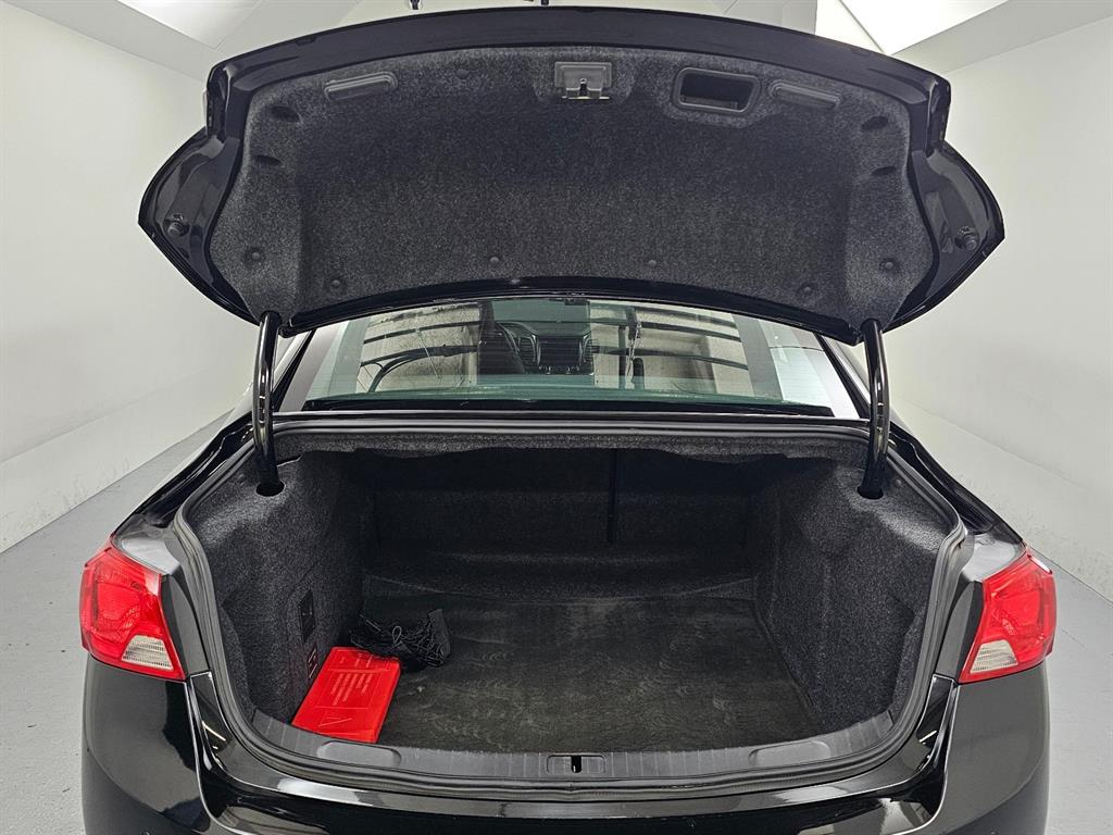 Chevrolet Impala 2016 Negro - Importación desde Corea - HF Imports Iquique - Foto 20