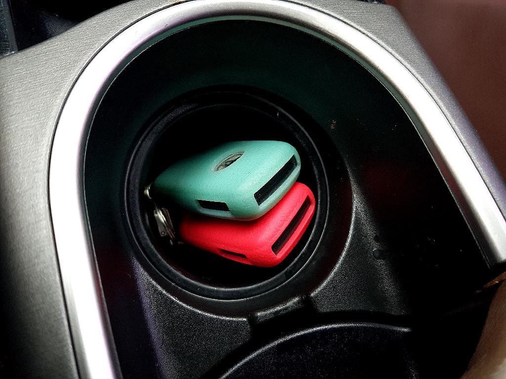 Toyota Prius 2014 Blanco - Importación desde Corea - HF Imports Iquique - Foto 13