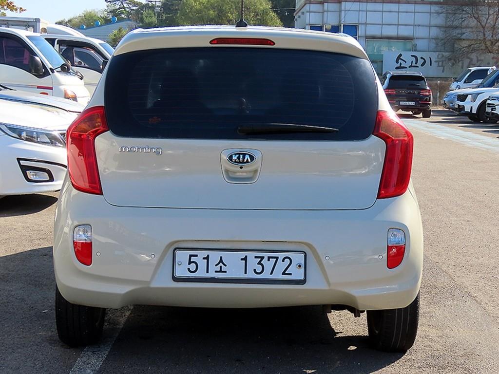 KIA Morning - Vista 4