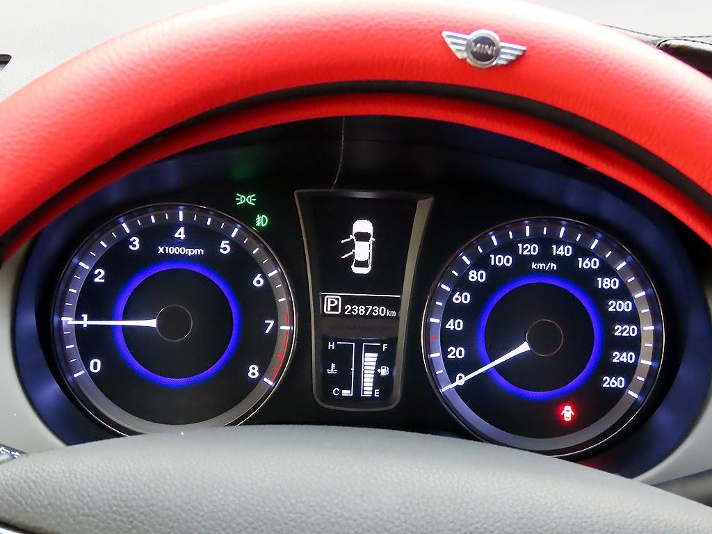 HYUNDAI Grandeur - Vista 6