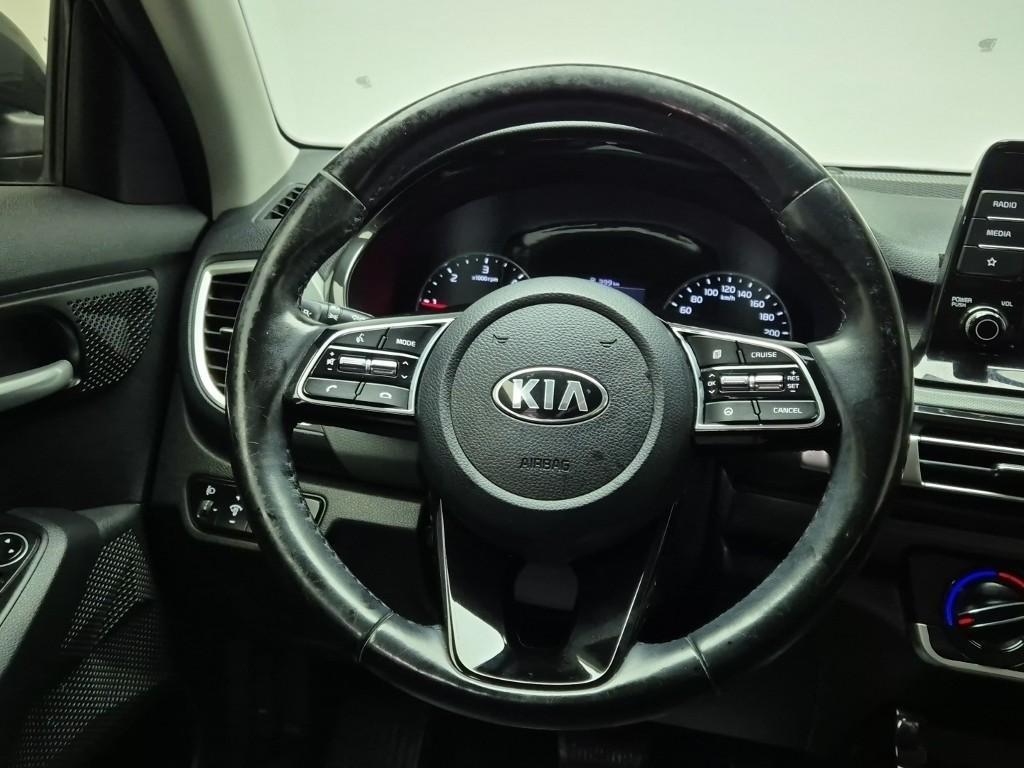 KIA Seltos - Vista 6