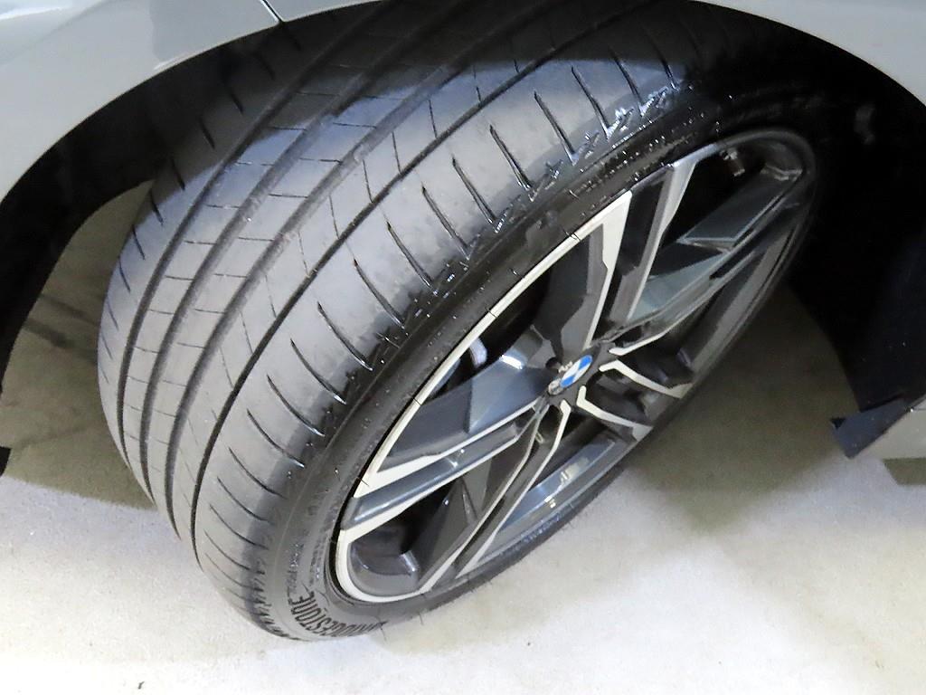 BMW 1 series 2023 Gris - Importación desde Corea - HF Imports Iquique - Foto 20