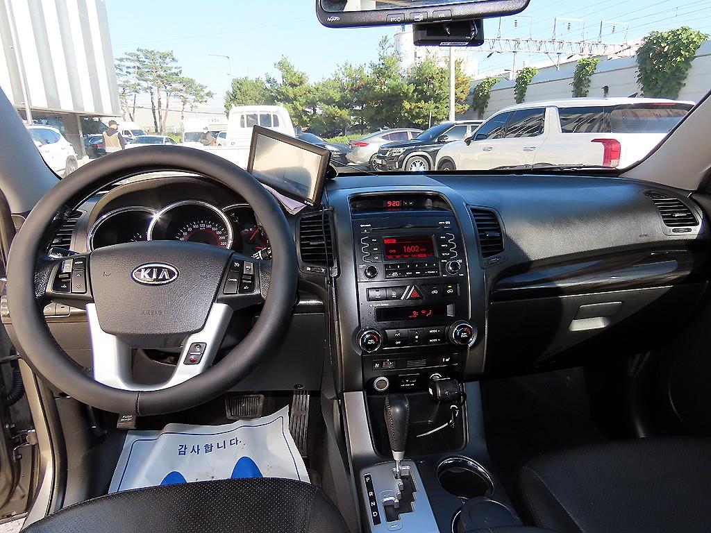 KIA Sorento - Vista 7