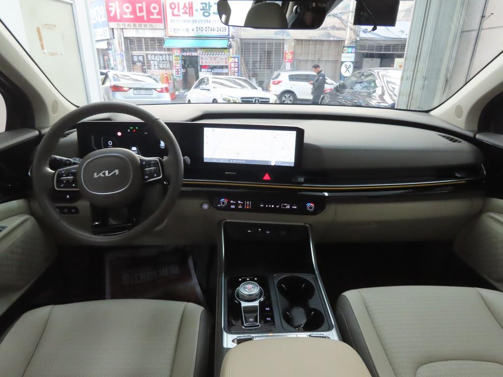 KIA Carnival - Vista 7