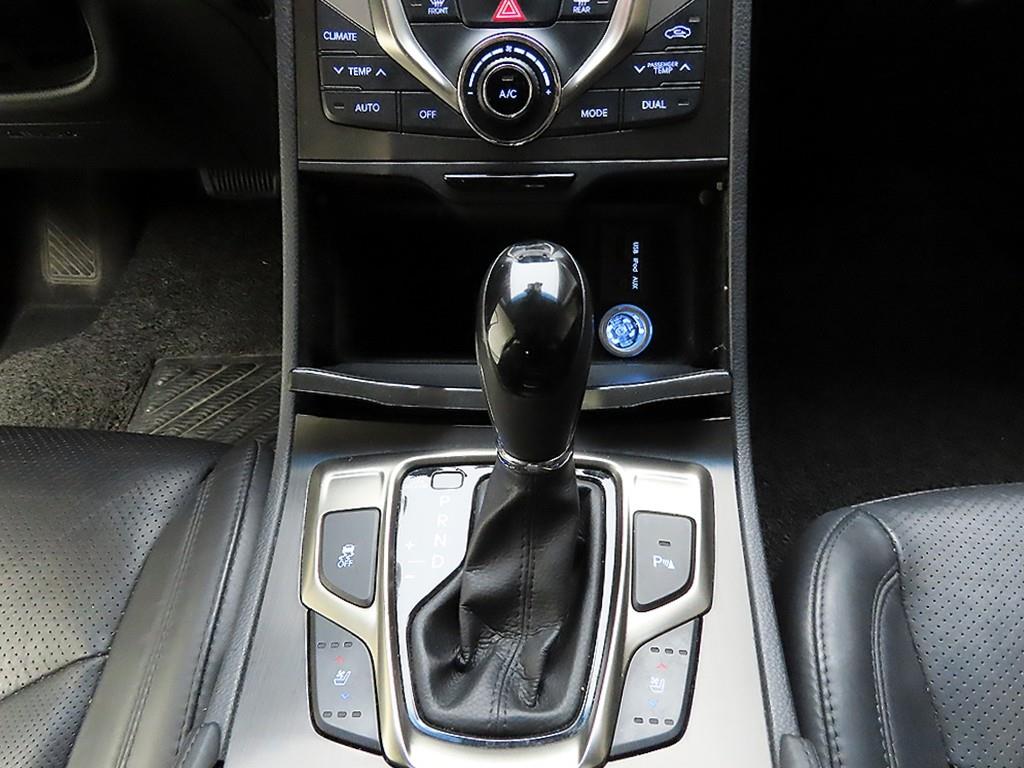 HYUNDAI Grandeur - Vista 10