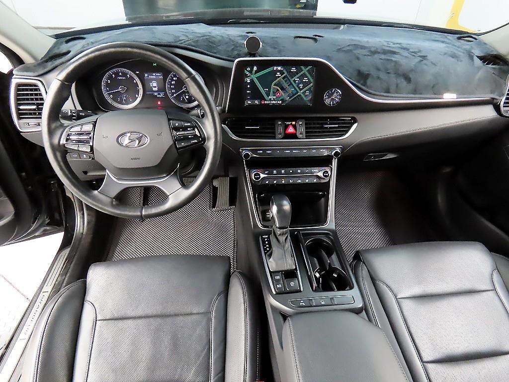 HYUNDAI Grandeur - Vista 7