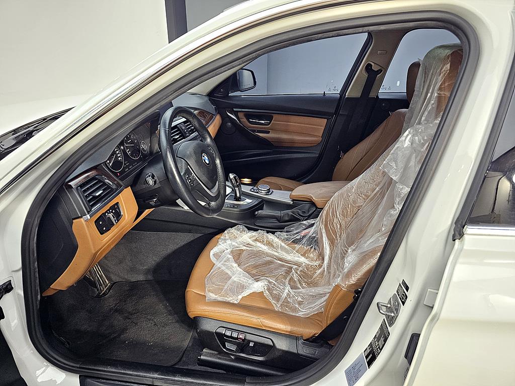 BMW 3 series - Vista 8