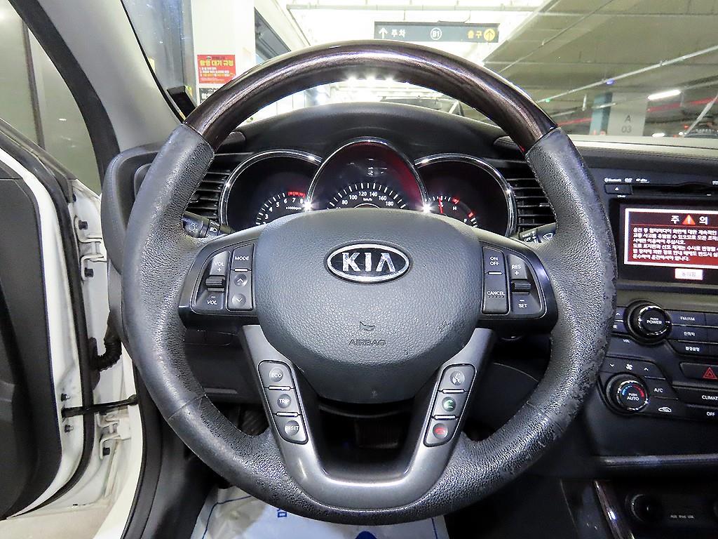 KIA K5 - Vista 8