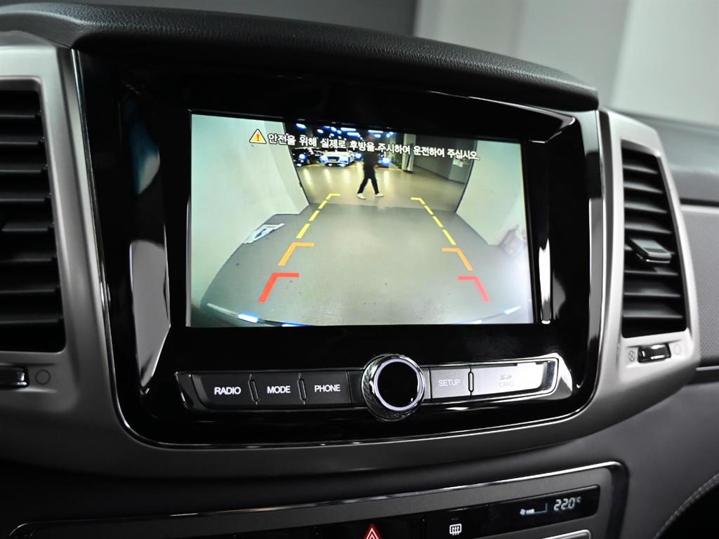 Ssangyong Rexton 2018 Negro - Importación desde Corea - HF Imports Iquique - Foto 15