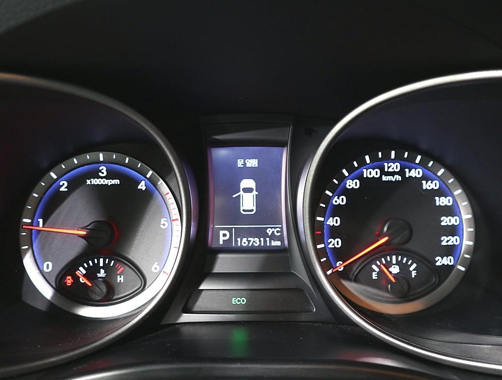 HYUNDAI Santa Fe - Vista 5