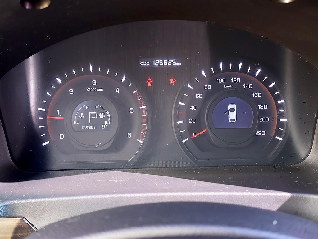 Ssangyong Korando - Vista 11