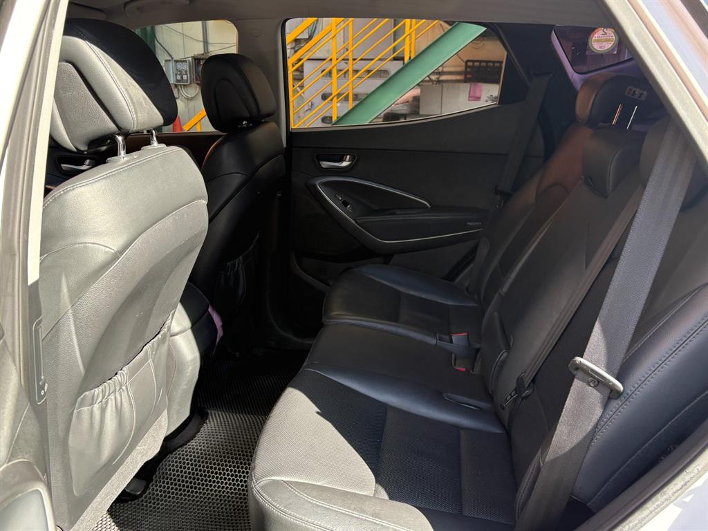 HYUNDAI Santa Fe - Vista 10