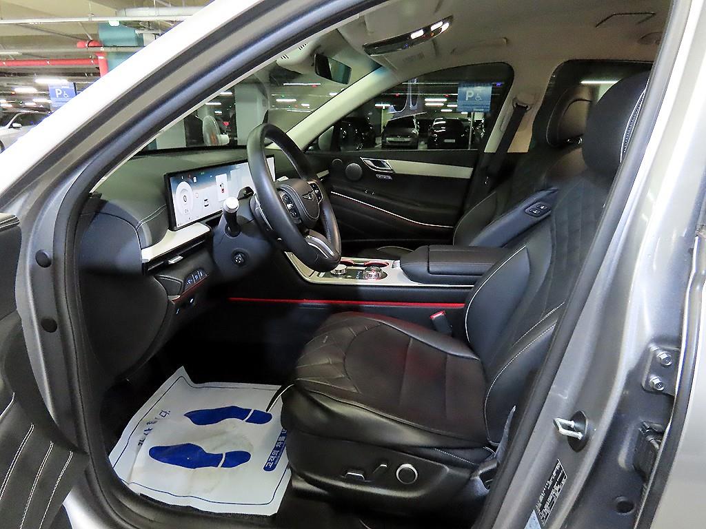 Genesis GV80 - Vista 6