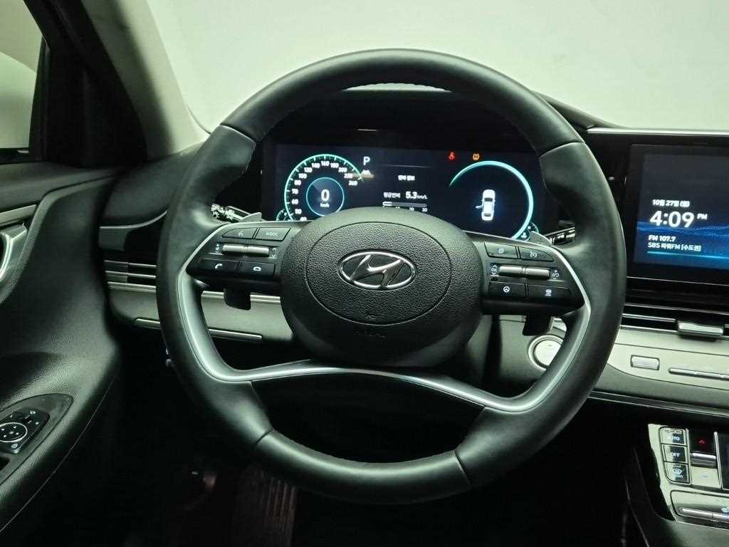 HYUNDAI Grandeur - Vista 9