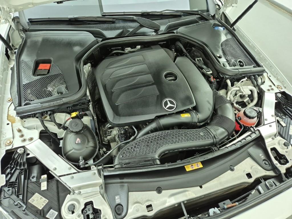 Mercedes Benz E class - Vista 6