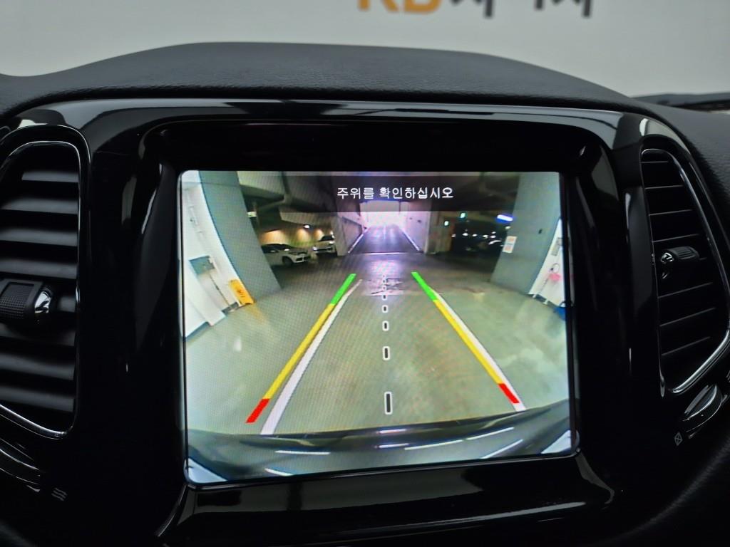 Jeep Compass 2018 Negro - Importación desde Corea - HF Imports Iquique - Foto 15