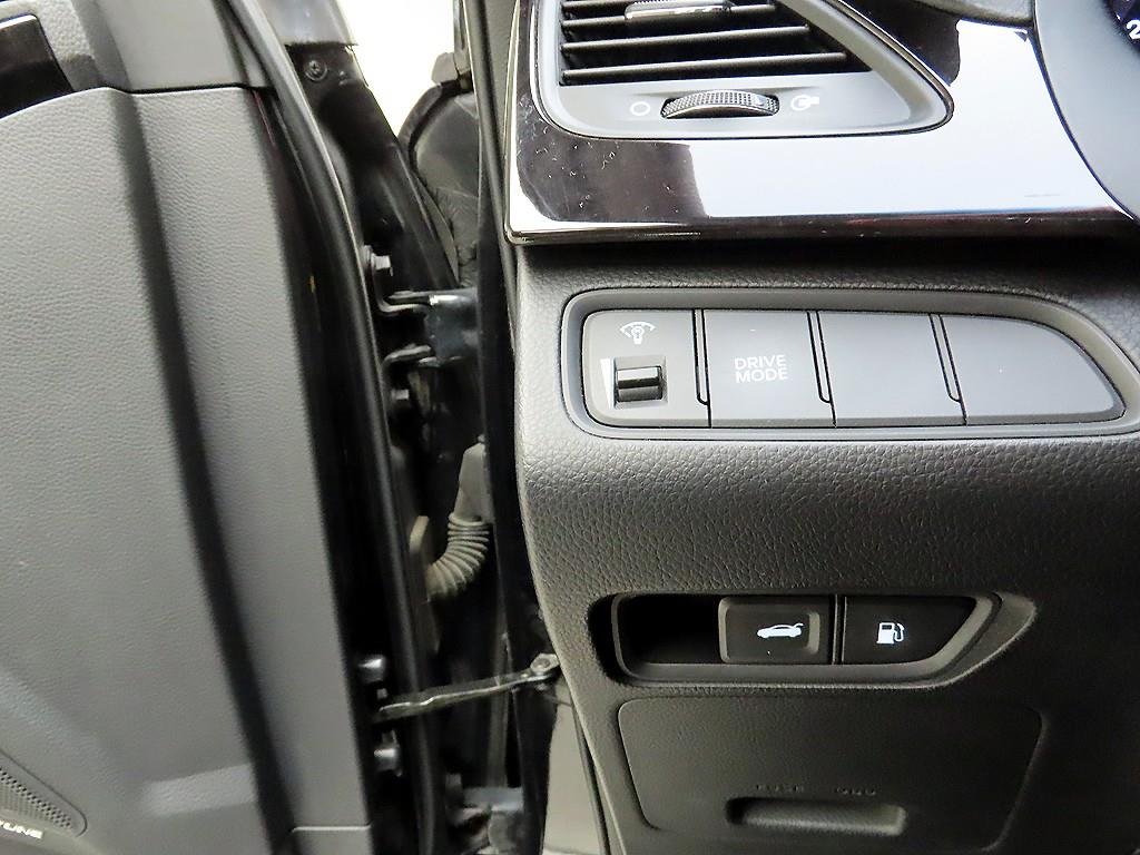 HYUNDAI Grandeur - Vista 12