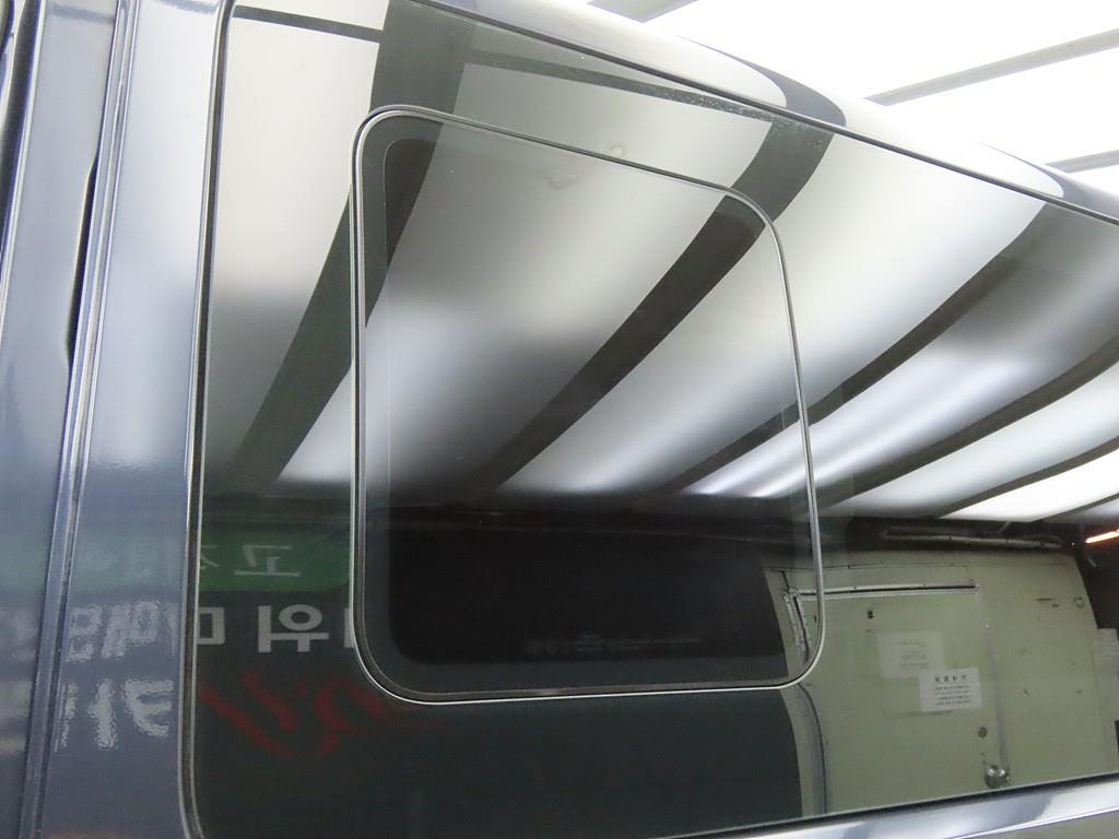 HYUNDAI Starex 2015 Azul - Importación desde Corea - HF Imports Iquique - Foto 14