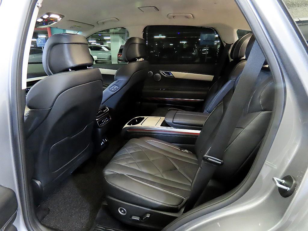 Genesis GV80 - Vista 7