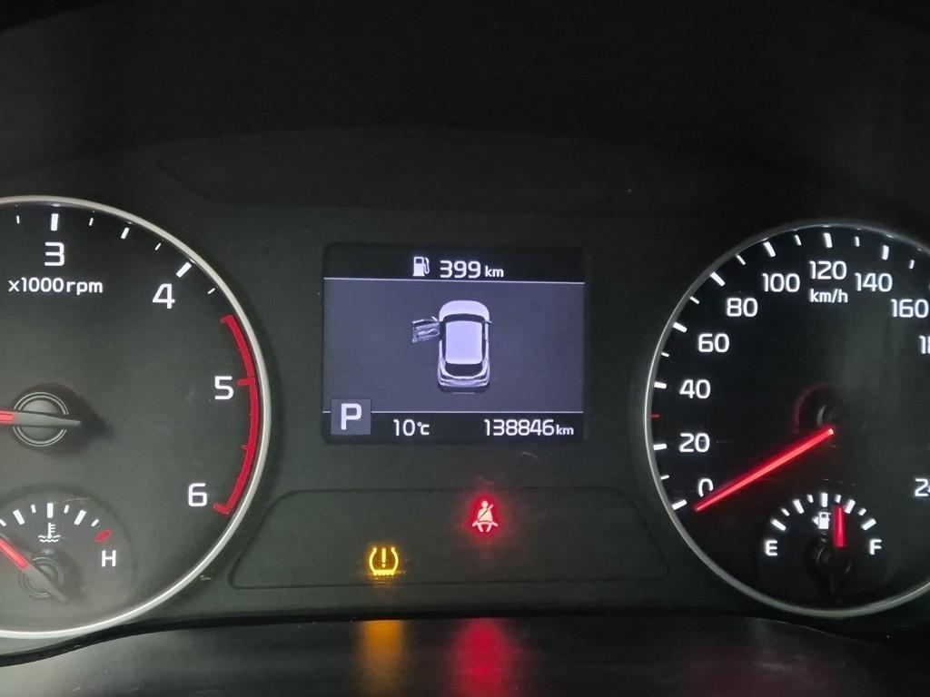 KIA Seltos - Vista 5