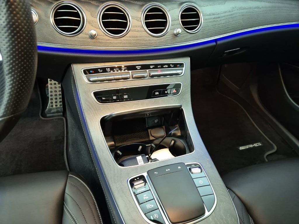 Mercedes Benz E class - Vista 10