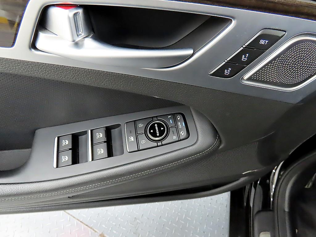 Genesis G80 - Vista 11