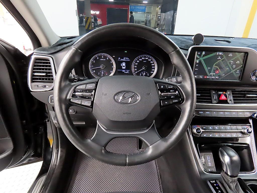 HYUNDAI Grandeur - Vista 9