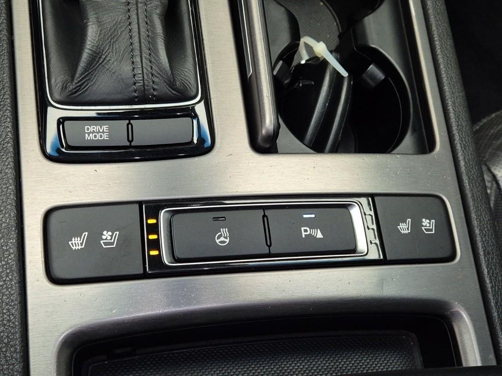 HYUNDAI Genesis 2015 Negro - Importación desde Corea - HF Imports Iquique - Foto 18