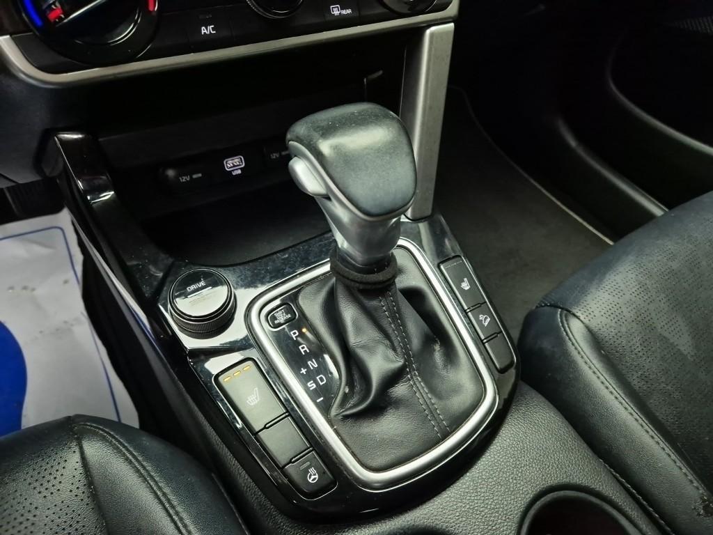 KIA Seltos - Vista 12